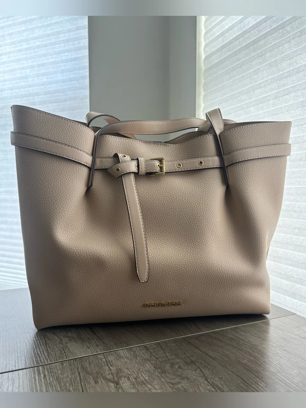 Michael Kors Emilia Large Tote